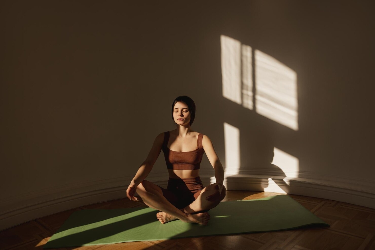 Exercício consciente une movimento e foco mental
